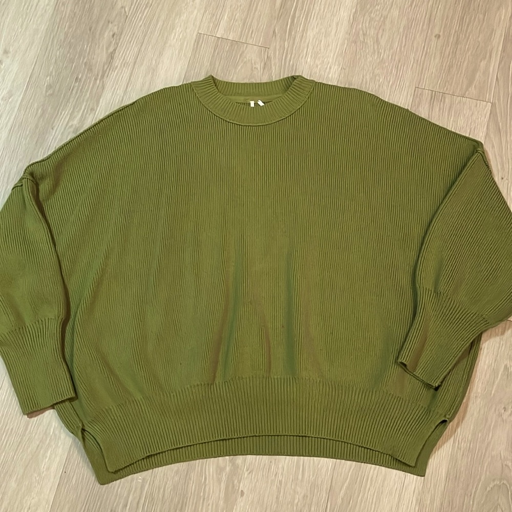 Free People oversized green sweater
